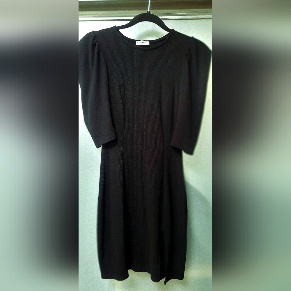 Black Dress -The Perfect Little Black Dress